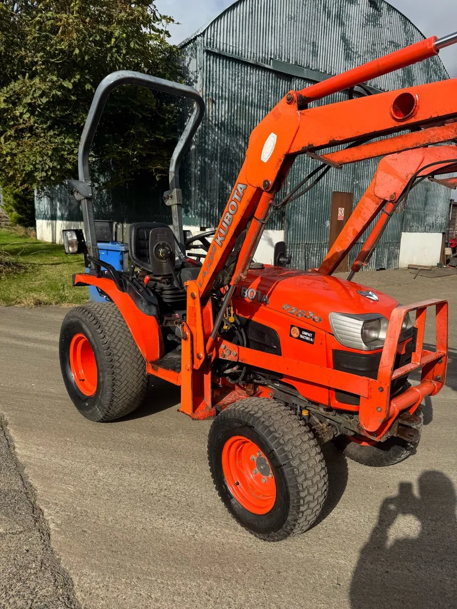 Kubota Compact Tractor - Image 4