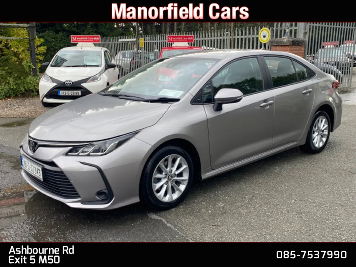 2019 Toyota Corolla 1.6 PETROL 6 SPEED NEW MODEL - Image 4