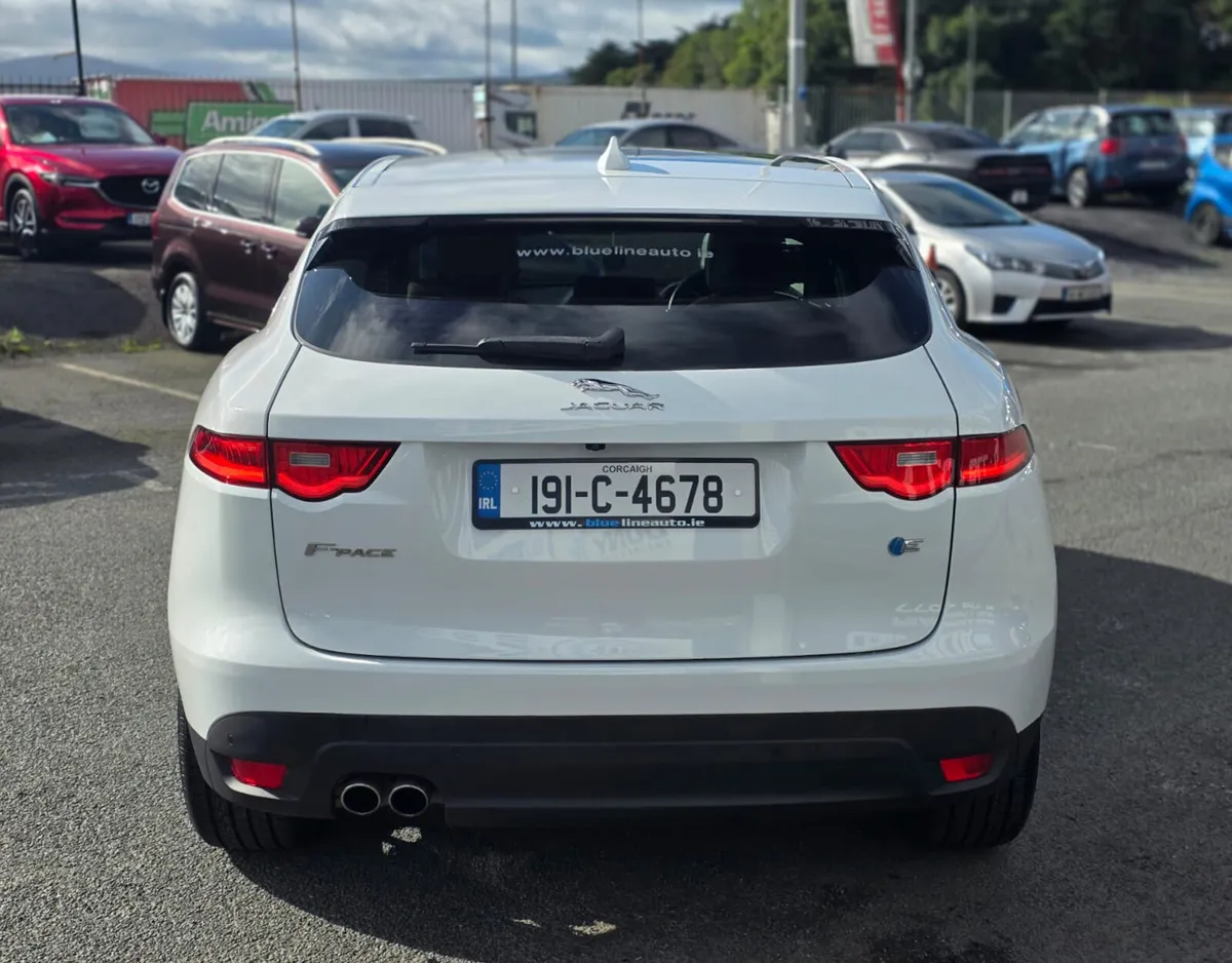 Jaguar F-Pace Prestige 2.0 Diesel Manual (191) - Image 4