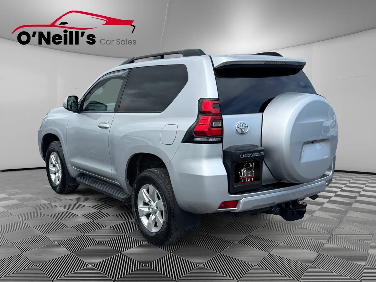 Toyota Land Cruiser 2019 LC SWB GX - Image 3