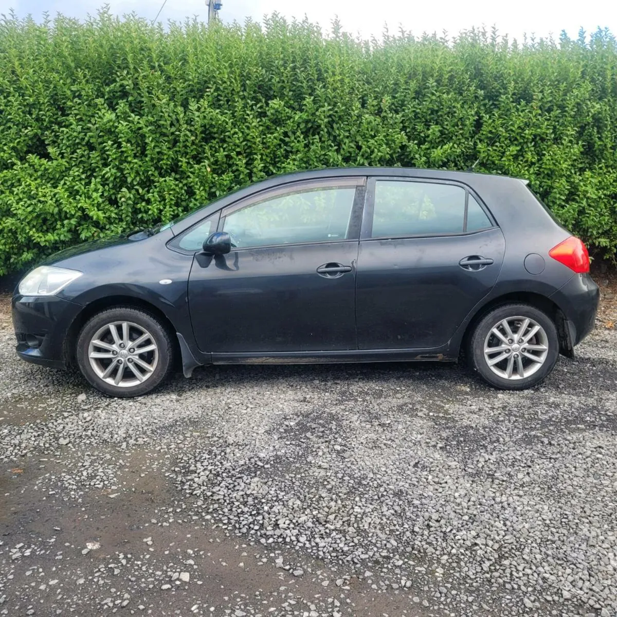 Toyota aruis...petrol - Image 4