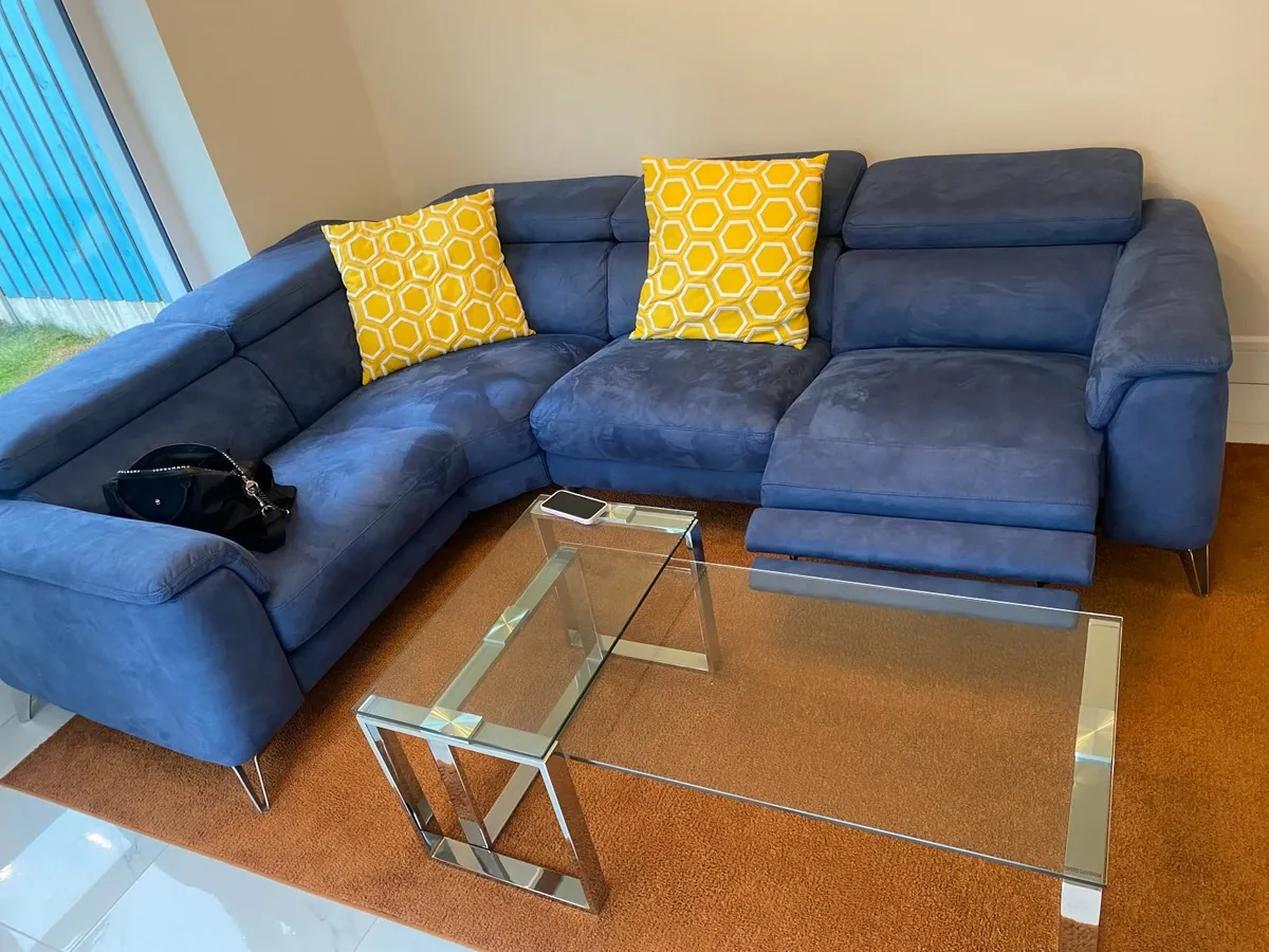 4 seats power plus Recliner Sofa - Image 2