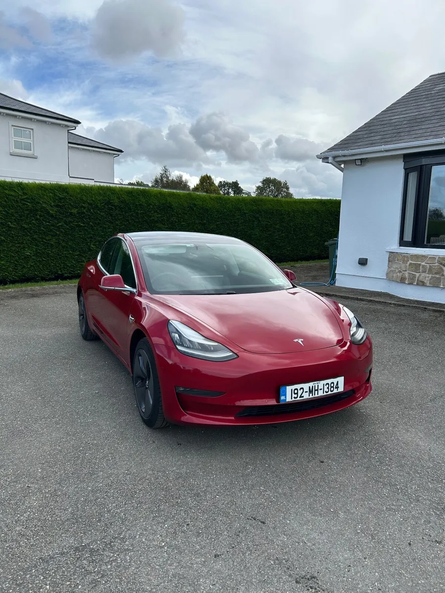 Tesla Model 3 2019 - Image 1