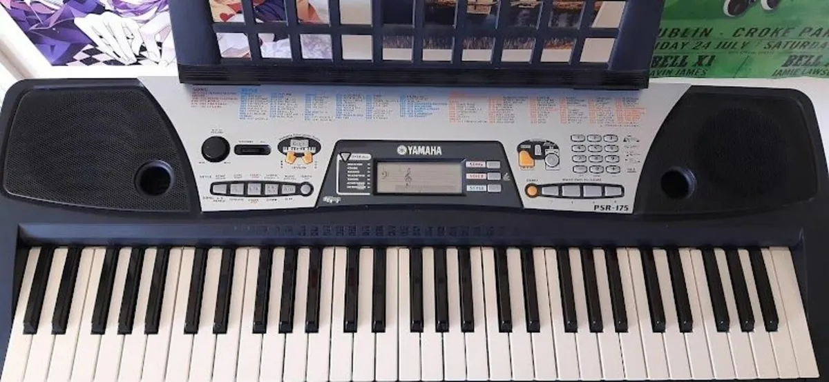 Yamaha PSR175 Keyboard