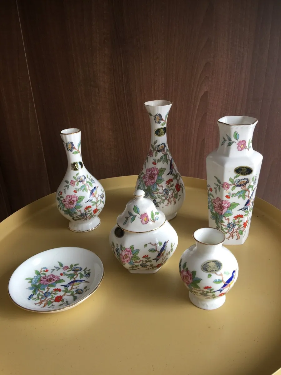 Selection of Ainsley. Pembroke design. - Image 4