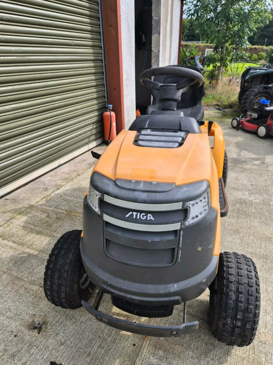Tractor mower - Image 1