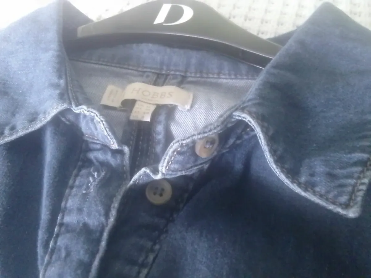 HOBBS OF LONDON STRETCH MID DENIM SHIRT SIZE 12 - Image 3