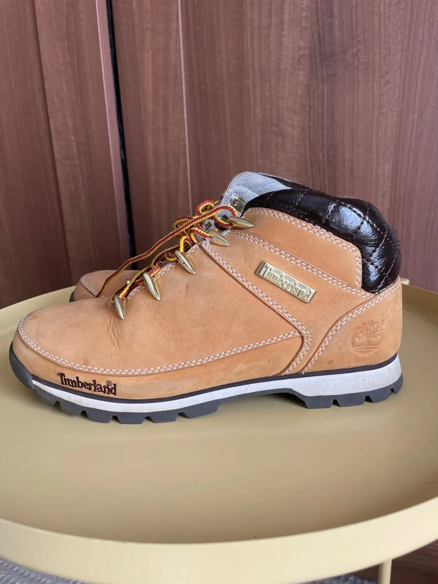 Ladies timberland boots - Image 1