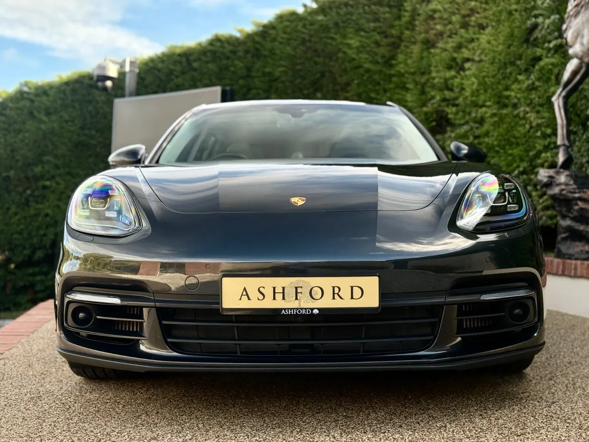 Porsche Panamera Sport Turismo 455BHP - Image 2