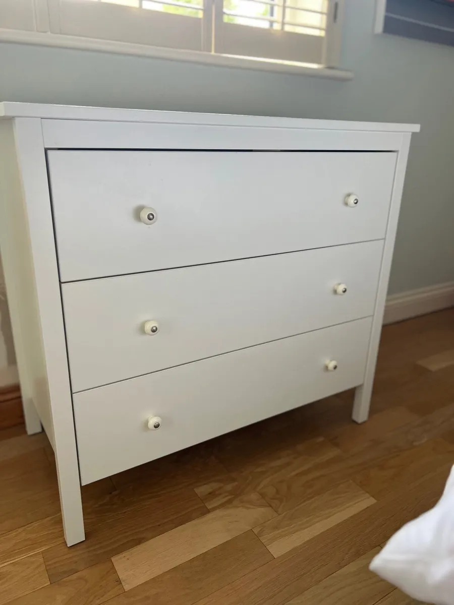 FREE Chest of Drawers - Image 1
