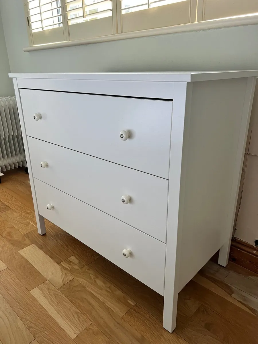 FREE Chest of Drawers - Image 4