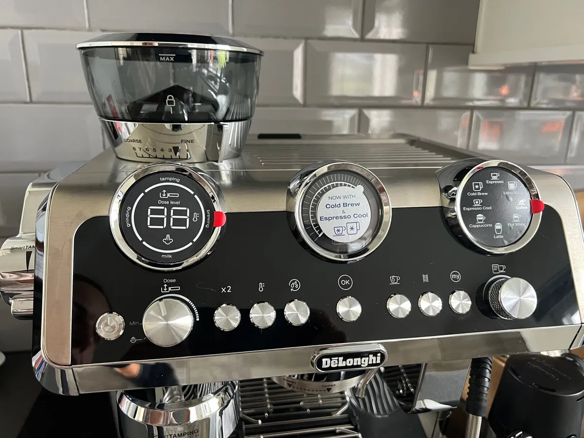 Delonghi La Specialista Maestro coffee machine - Image 2