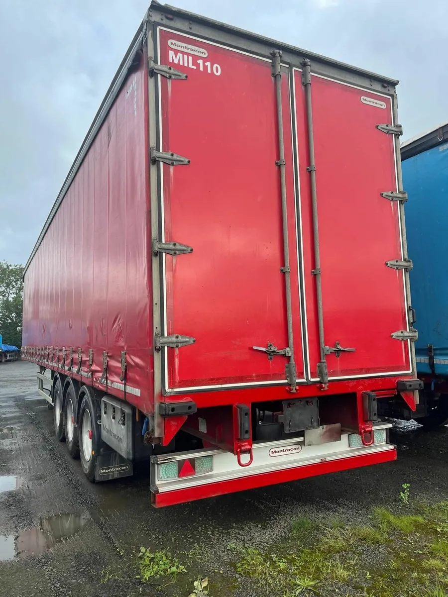 Montracon 2018 Curtainside Tri-Axle Trailer - Image 4