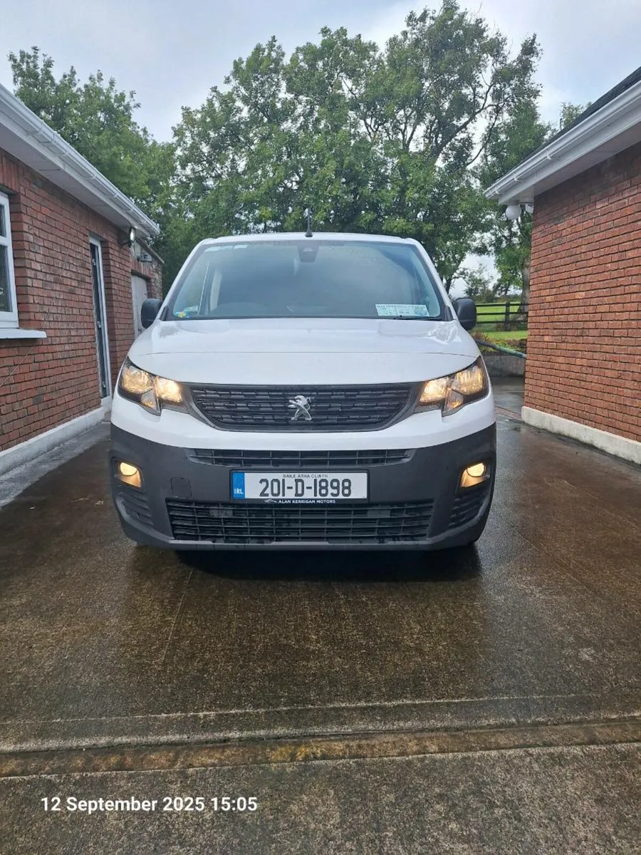 Peugeot  Partner Professional Plus 100 BHP NO VAT - Image 1