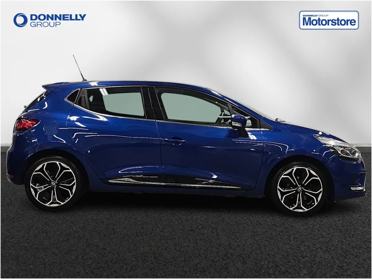 Renault Clio Diesel Hatchback Iconic - Image 3