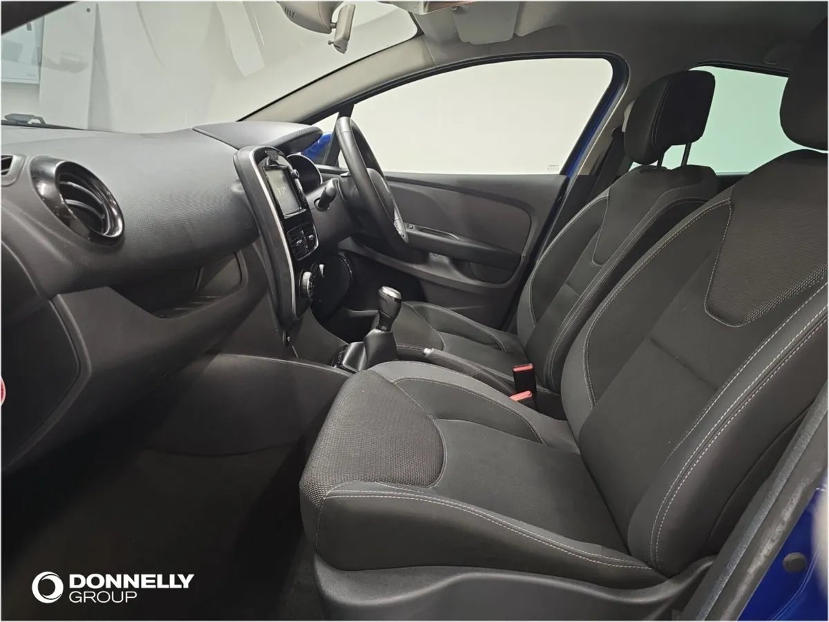 Renault Clio Diesel Hatchback Iconic - Image 4