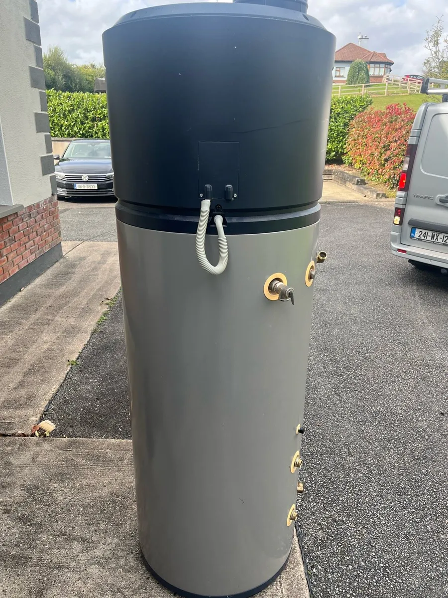 Heatpump hot water cylinder - Image 3