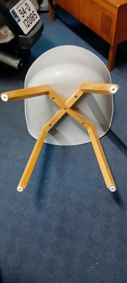Quality Modern Tub Dining Chair - Image 2