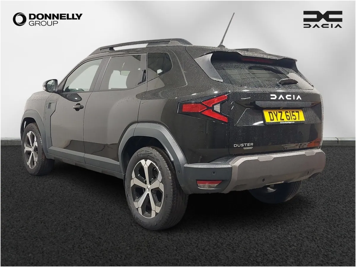 Dacia Duster Estate Journey - Image 2