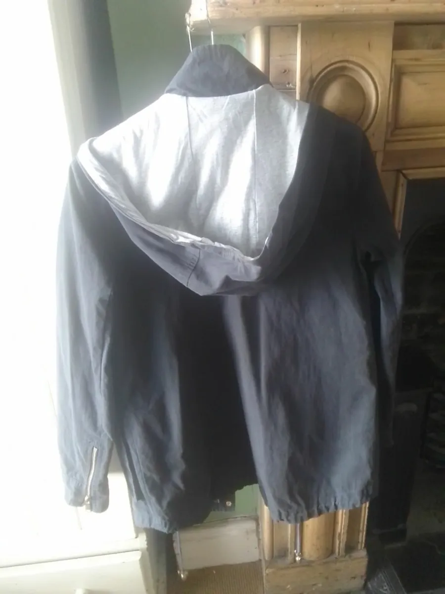 MINT VELVET NAVY ZIPPER RAIN JACKET SIZE 12 - Image 2