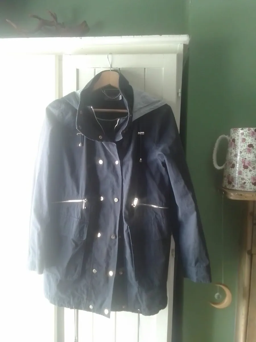 MINT VELVET NAVY ZIPPER RAIN JACKET SIZE 12 - Image 4