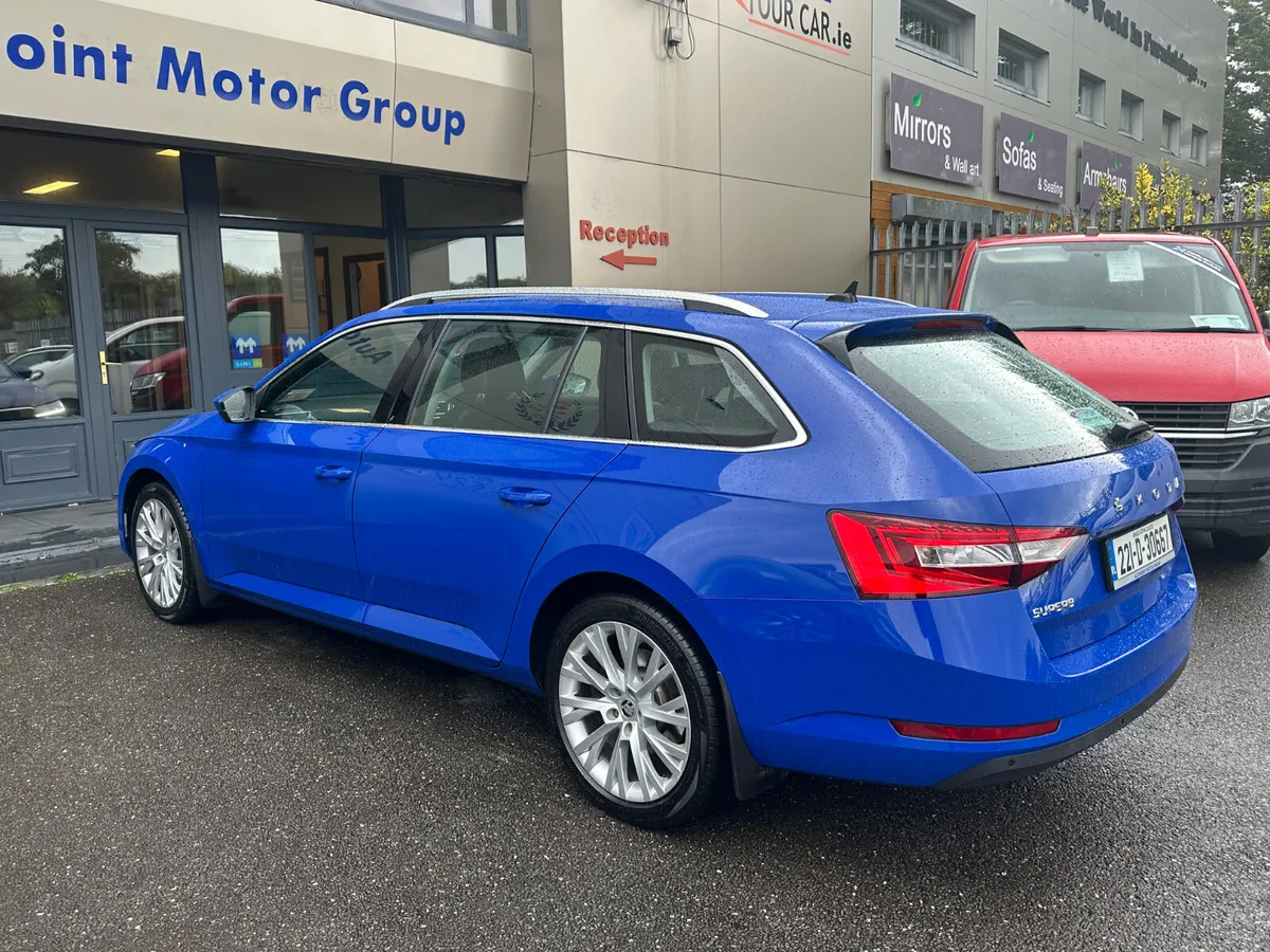 2.0 TDI STYLE COMBI (150bhp) - SAVE 2000eur - Image 2