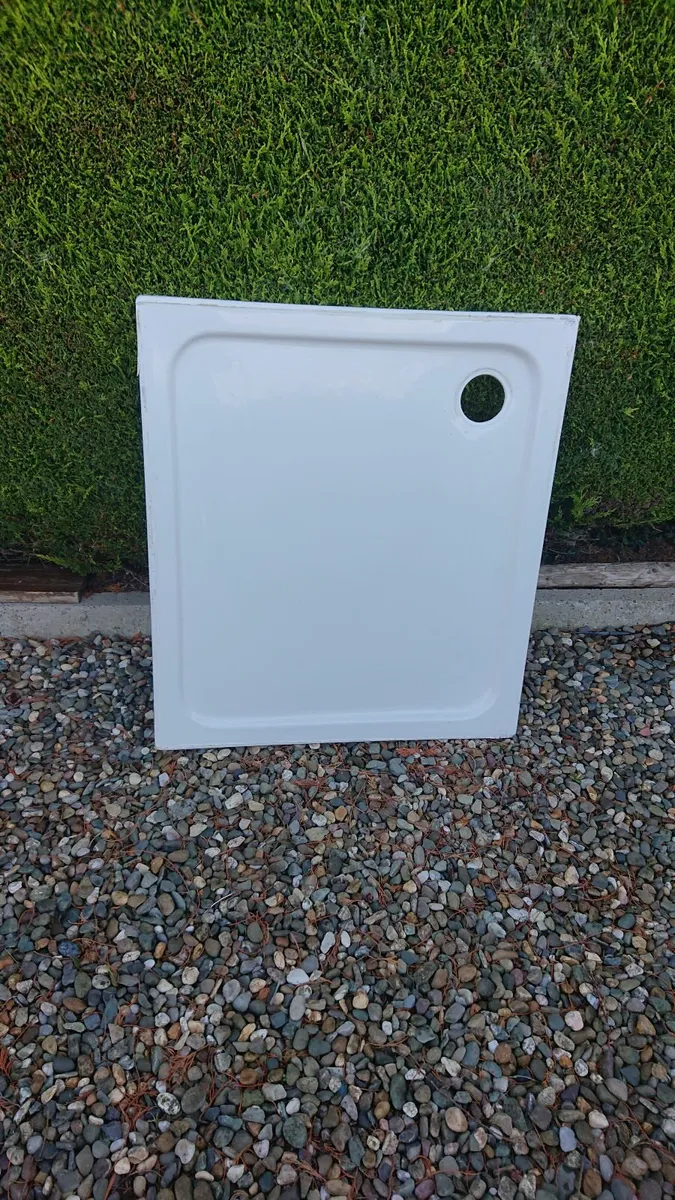 Shower tray