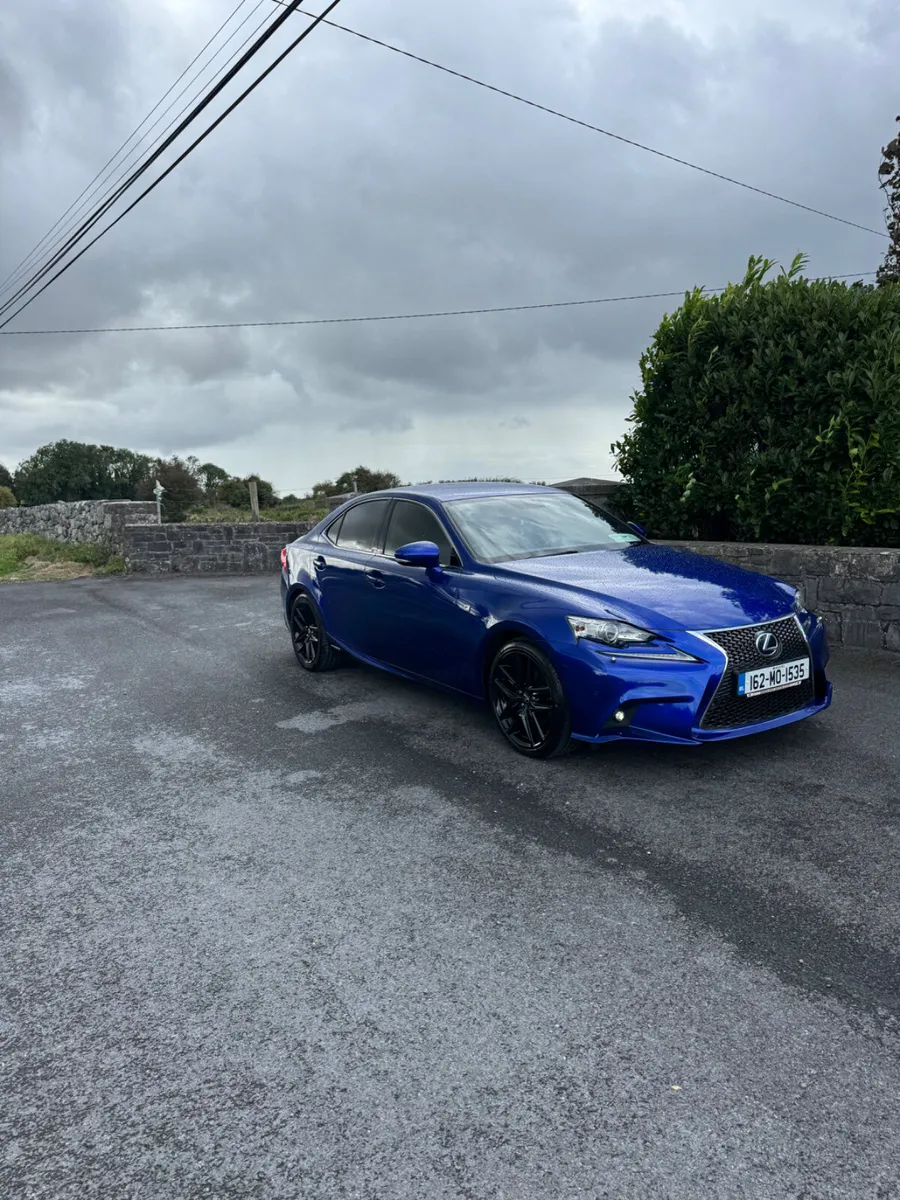 Lexus IS 2016.  F-SPORT - Image 1