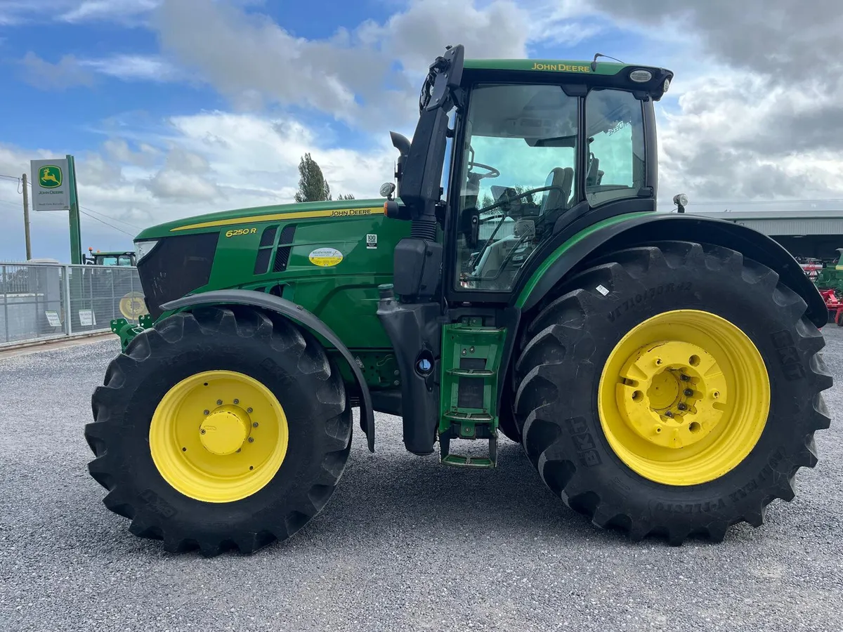 2018 John Deere 6250R - Image 2
