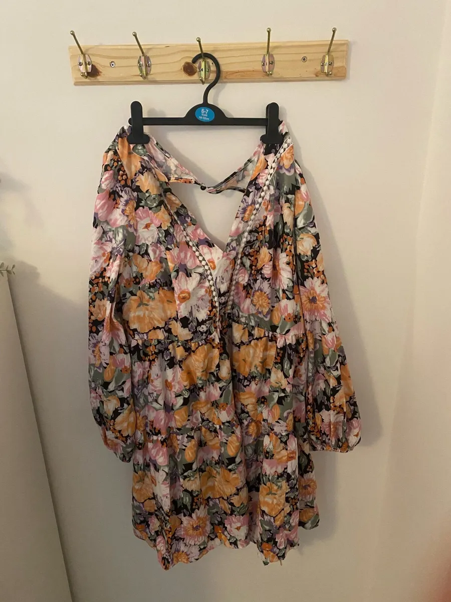 Women’s dress - Image 3