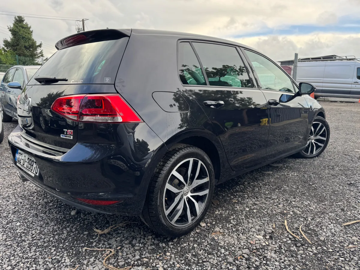 Volkswagen Golf Automatic Highline - Image 3