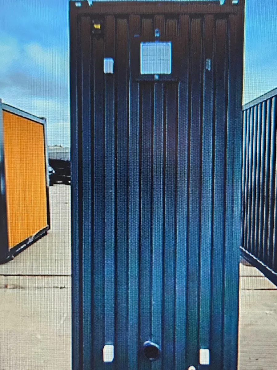 Toilet Block - Image 3