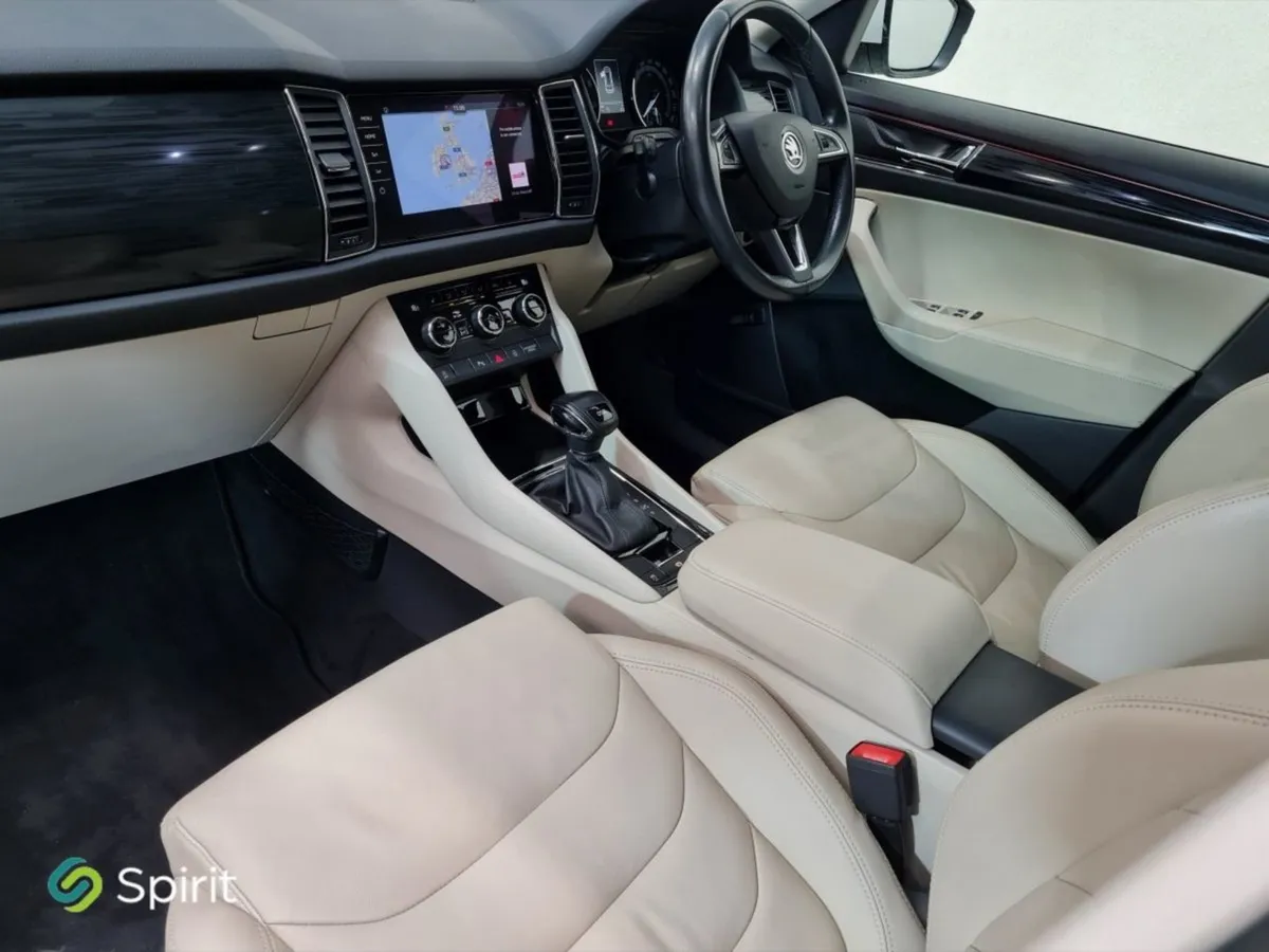 Skoda Kodiaq 1.5 TSI 150HP 5 Seat DSG Style  beig - Image 4