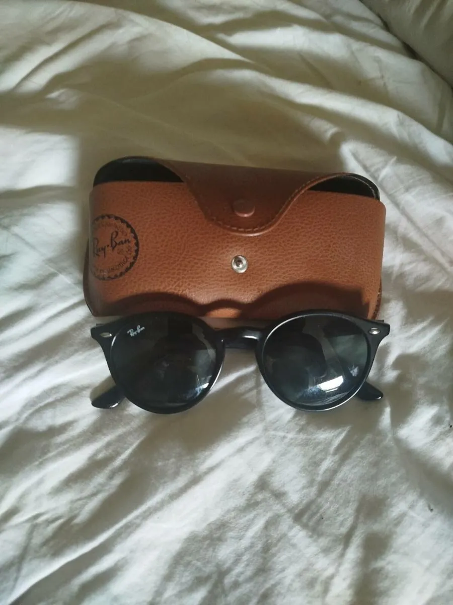 Ray Ban - Image 1
