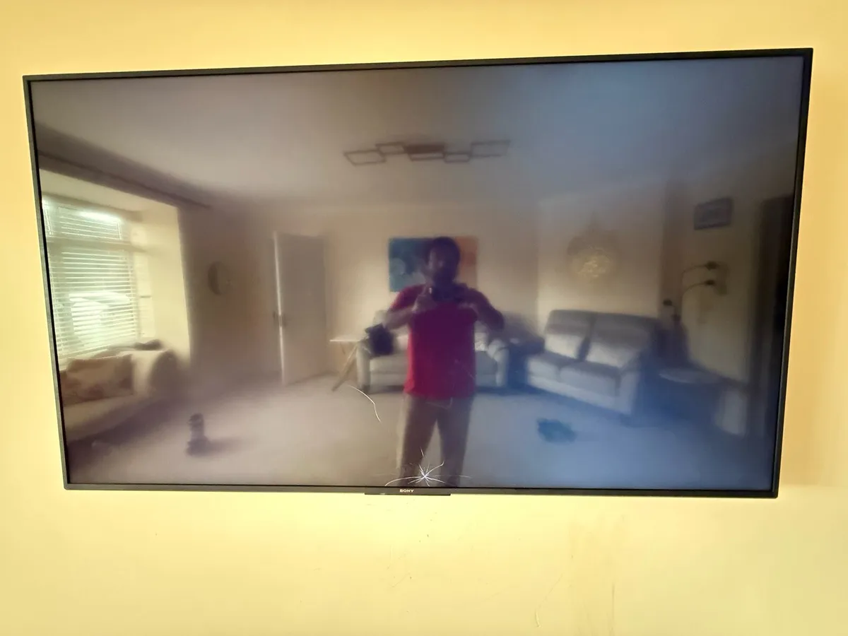 Broken screen Tv brand new Sony 75 inches