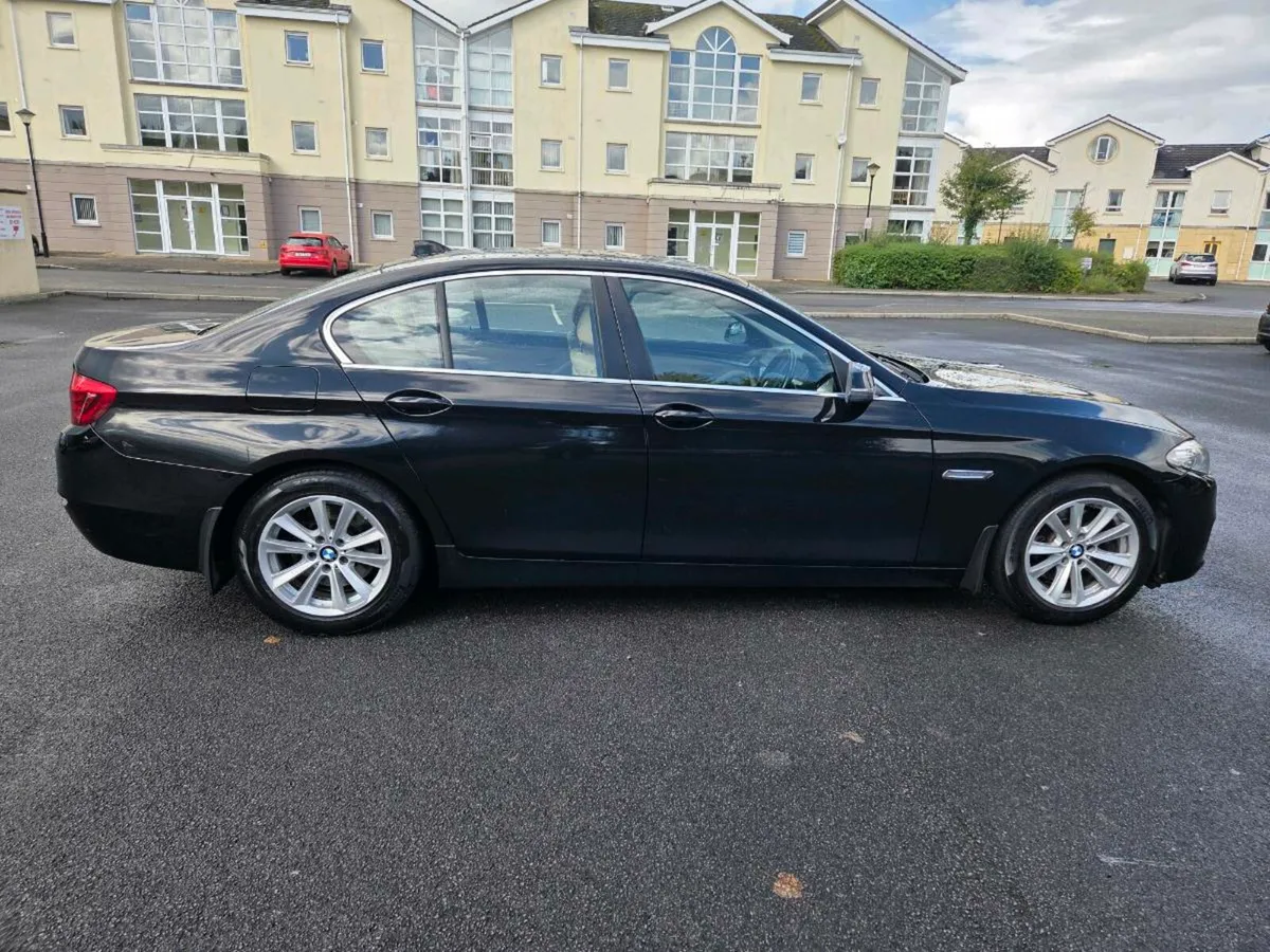BMW 5 SERIES - Image 2