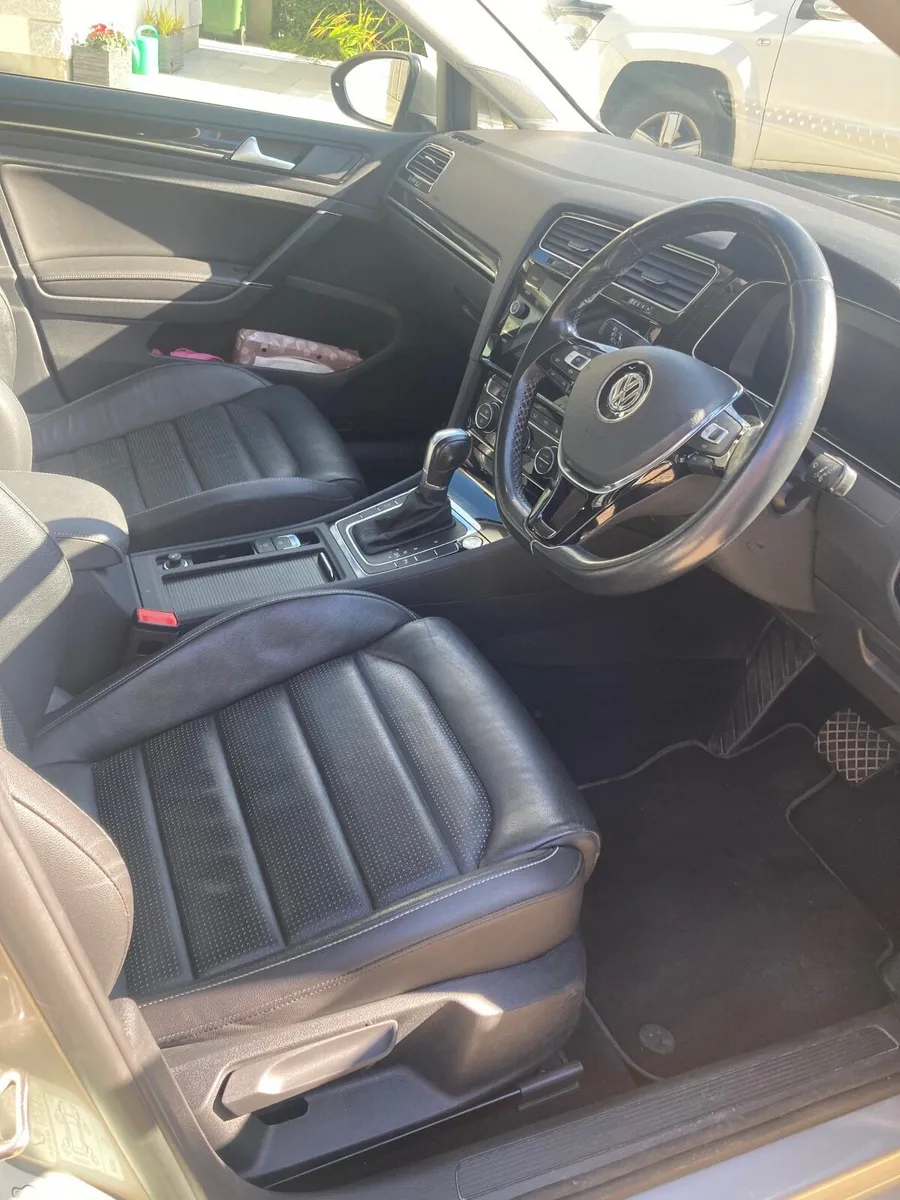 Volkswagen Golf 2019 - Image 2