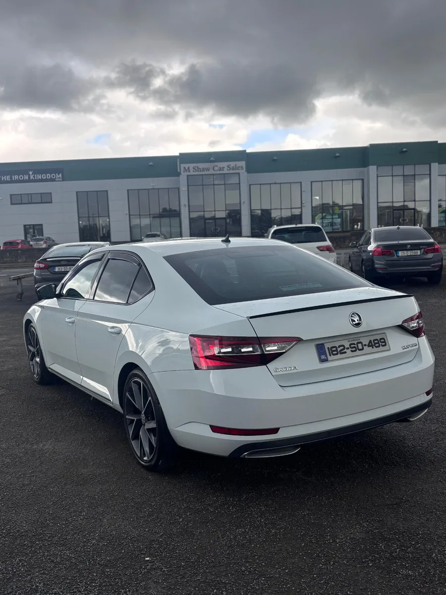 182 Skoda Superb 2.0 TDI SPORTLINE - Image 2