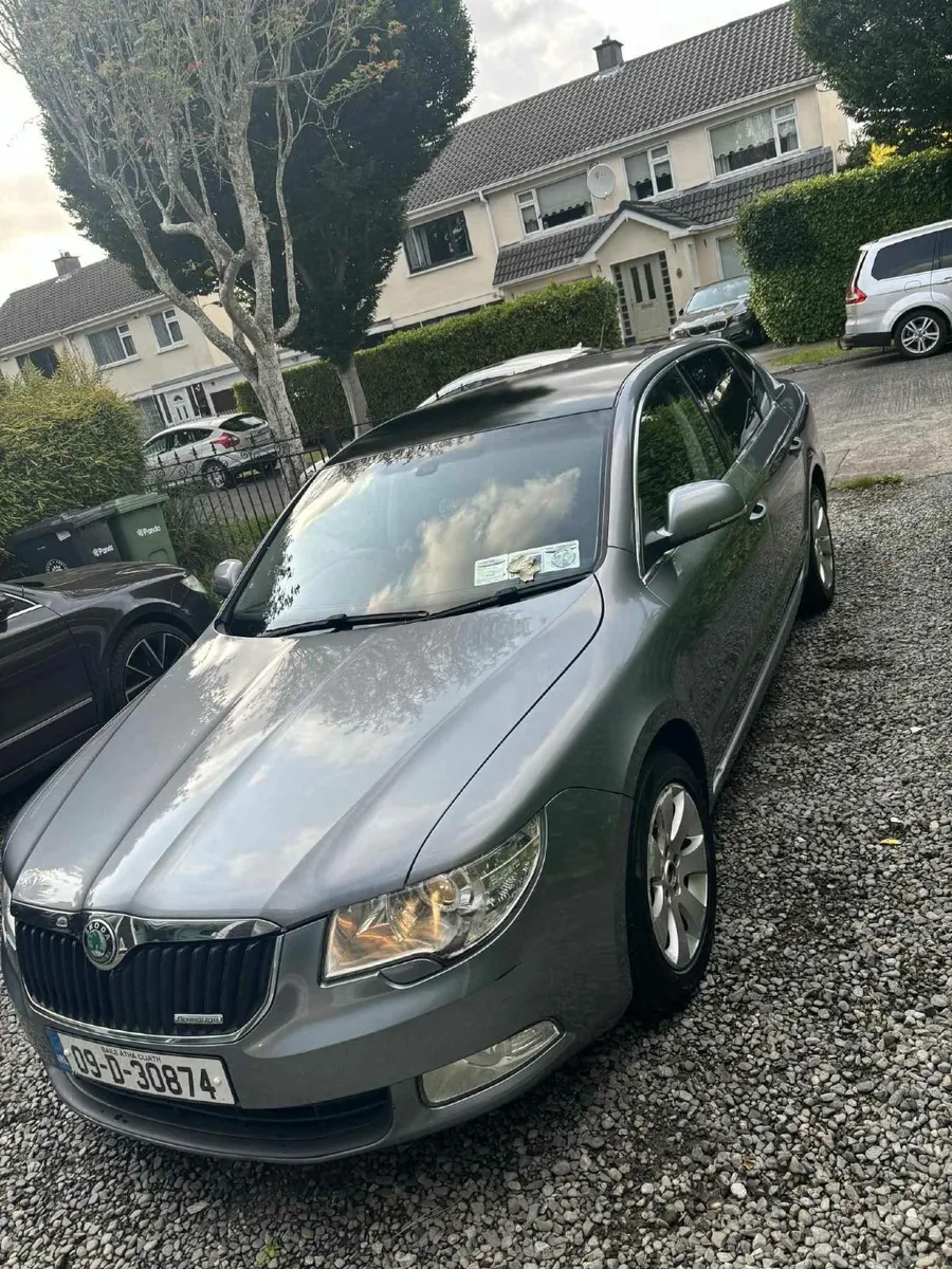 Skoda Superb 2009 - Image 2