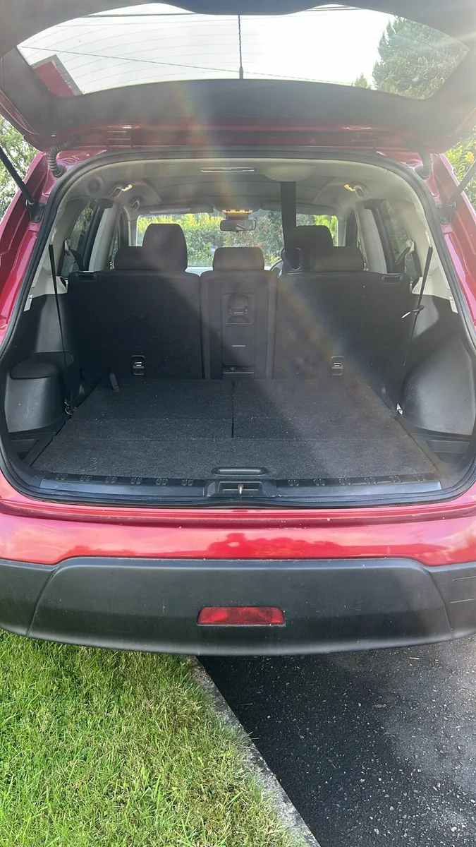 car - Image 2