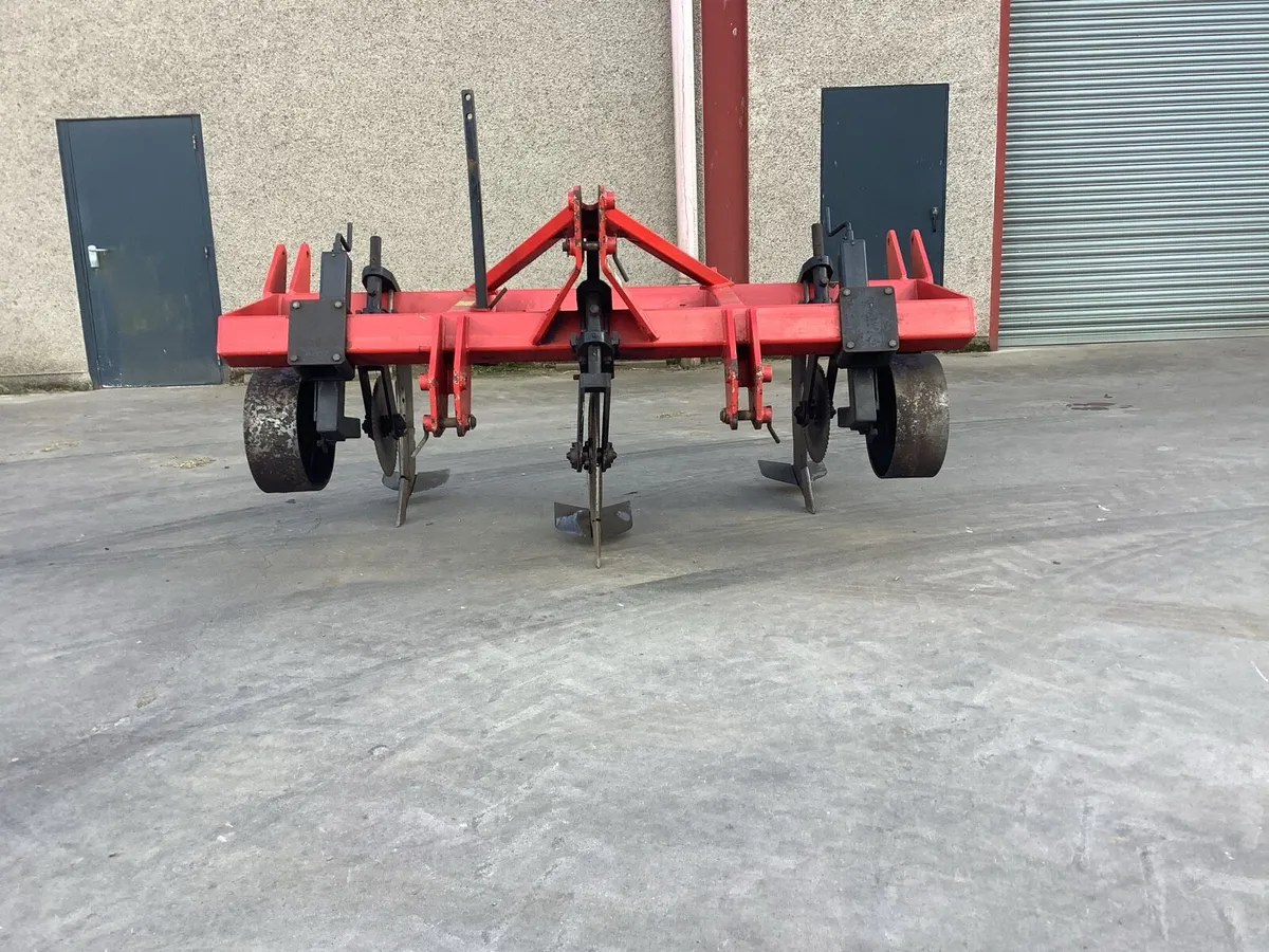 Spaldings Flatlift - Image 1