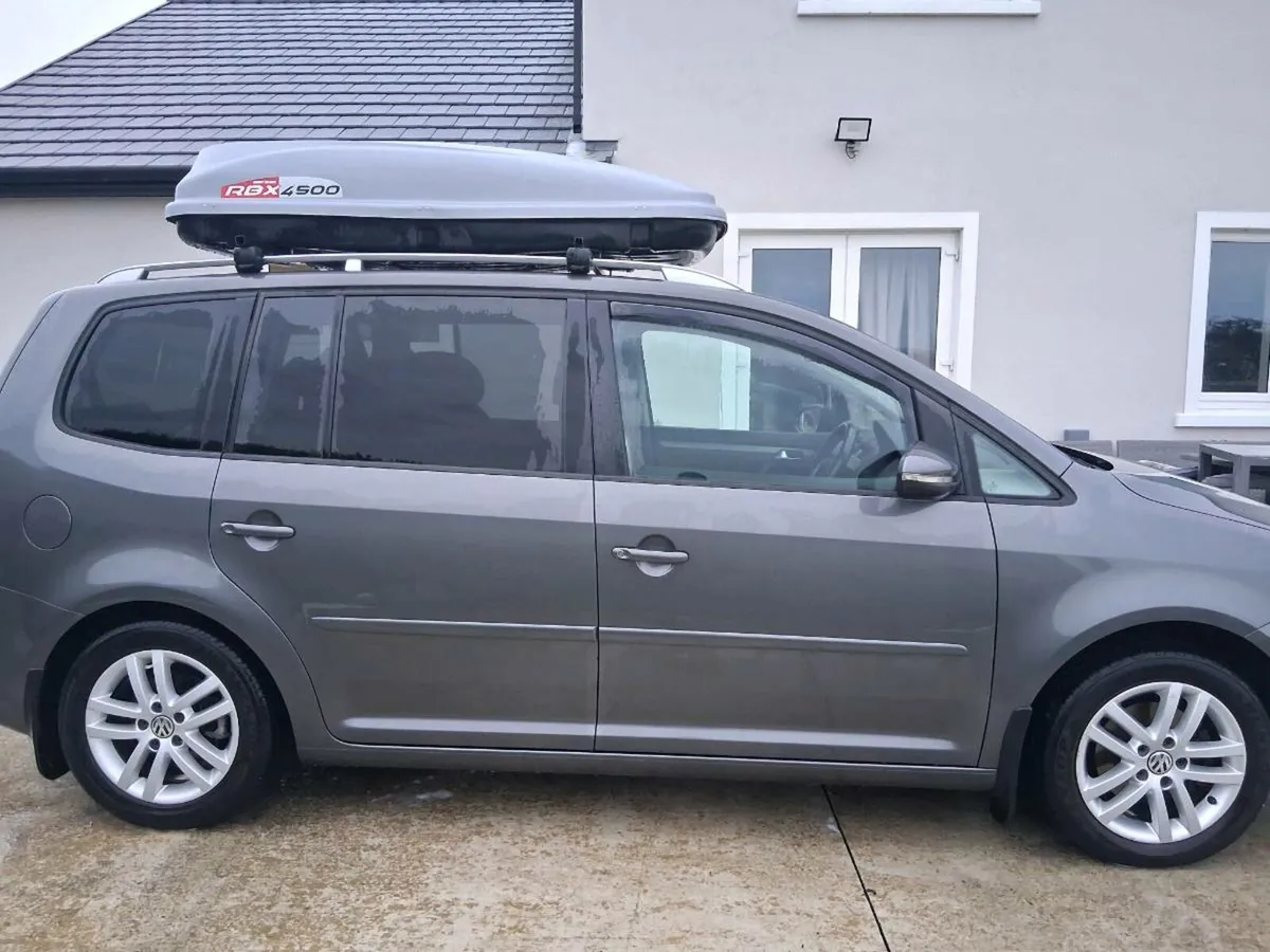 132 volkswagon touran 1.6 bluemotion comfortline - Image 4