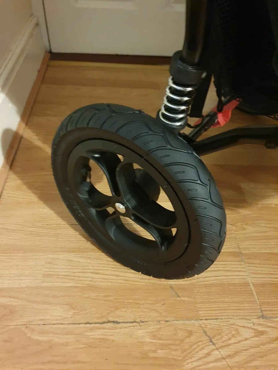 SUPER CLEAN Out N About Double stroller - Image 2