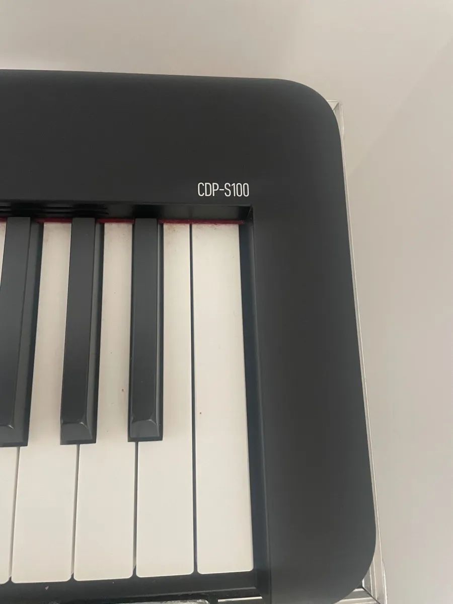 Piano Keyboard - Image 2