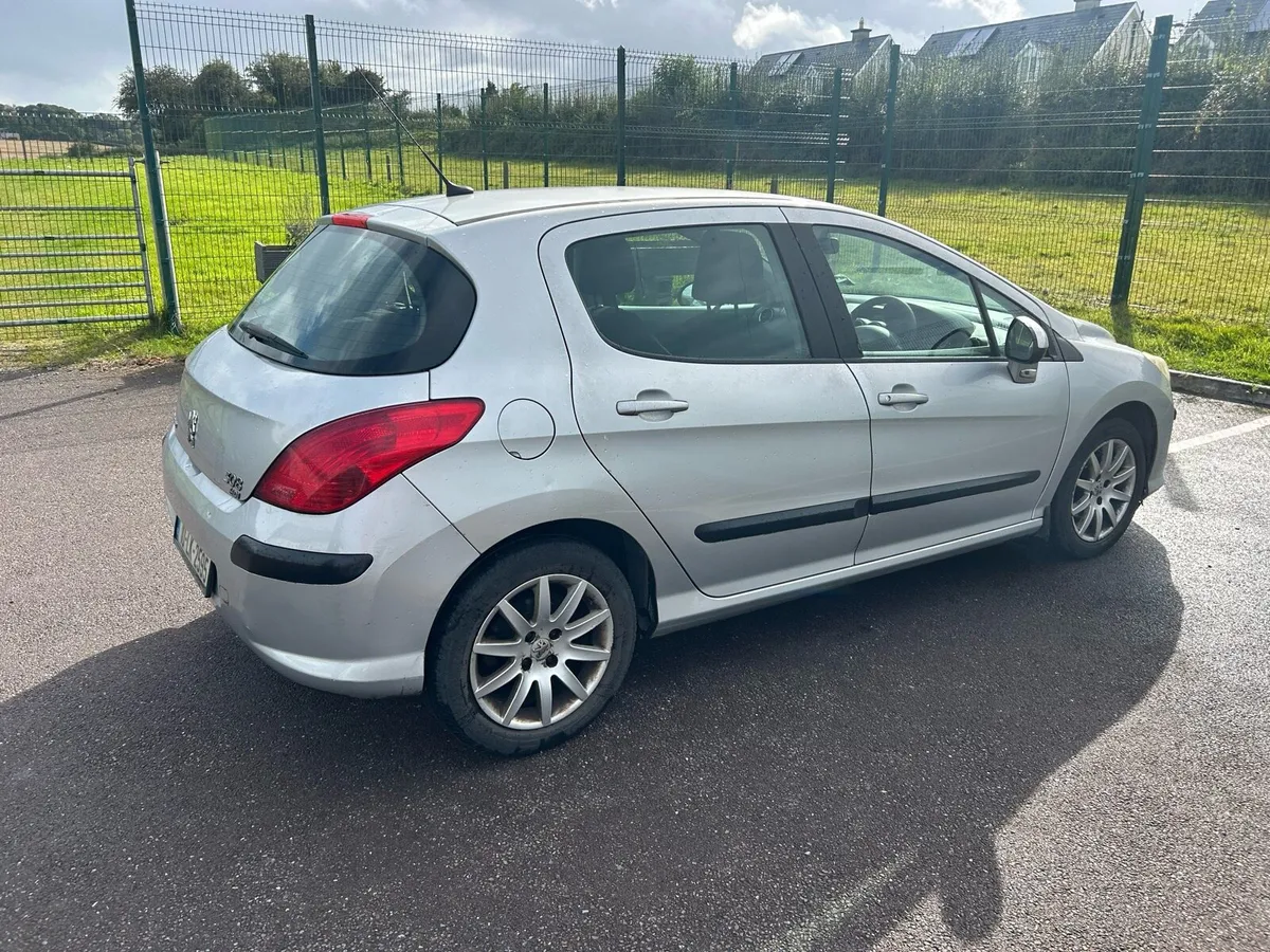 Peugeot 308 - Image 4