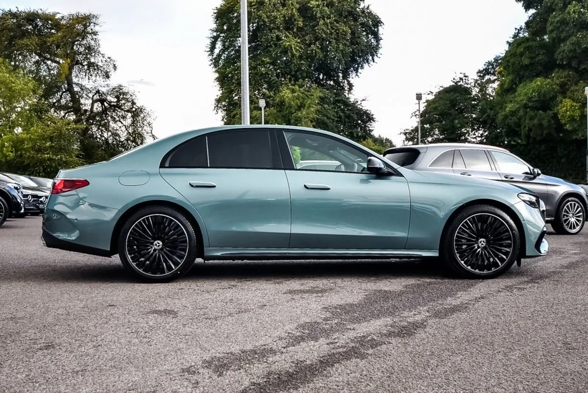 Mercedes-Benz E-Class E300de AMG Plus Night Pack - Image 3