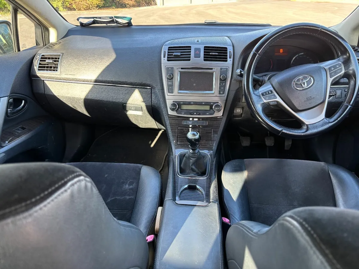Toyota Avensis 2013 - Image 3