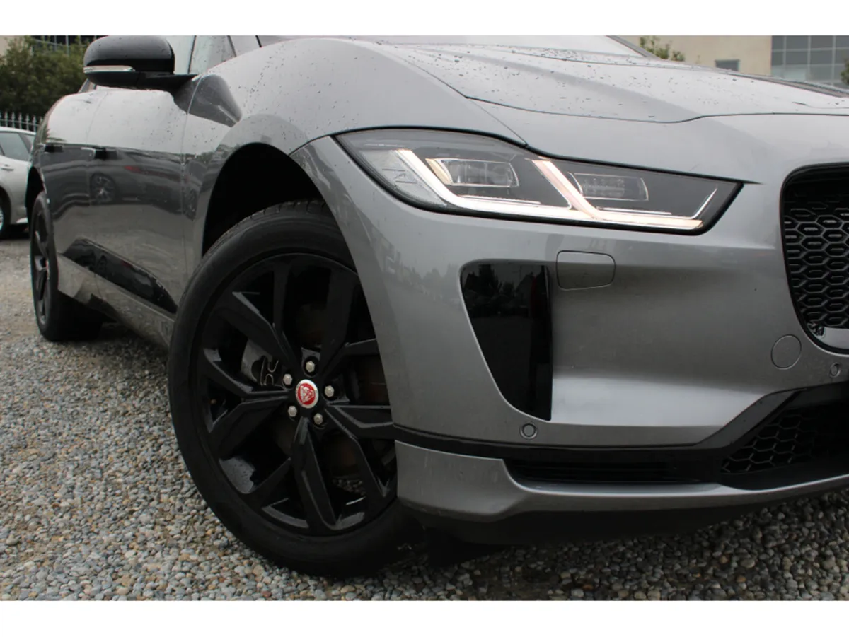 Jaguar I-Pace BLACK EDITION 40 - Image 3