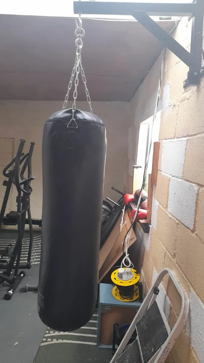 Gym equipment - Image 1