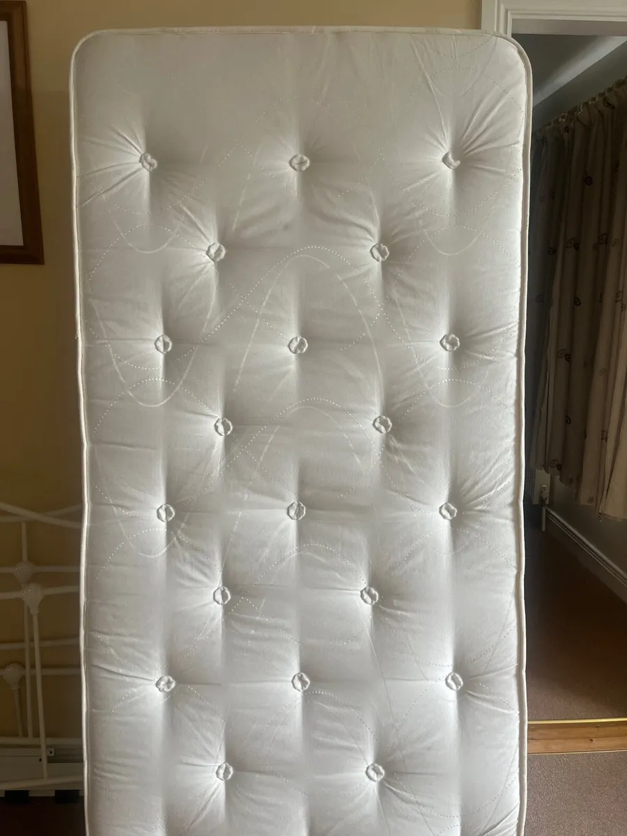 Single Matress - Image 1